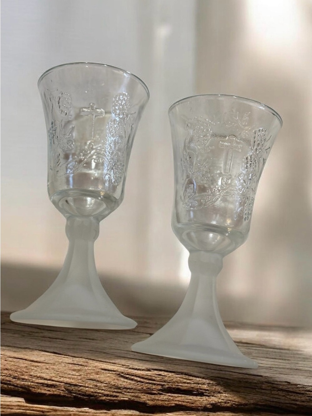 Vintage Tiara Indiana Glass "Lord's Supper" Wine Glasses